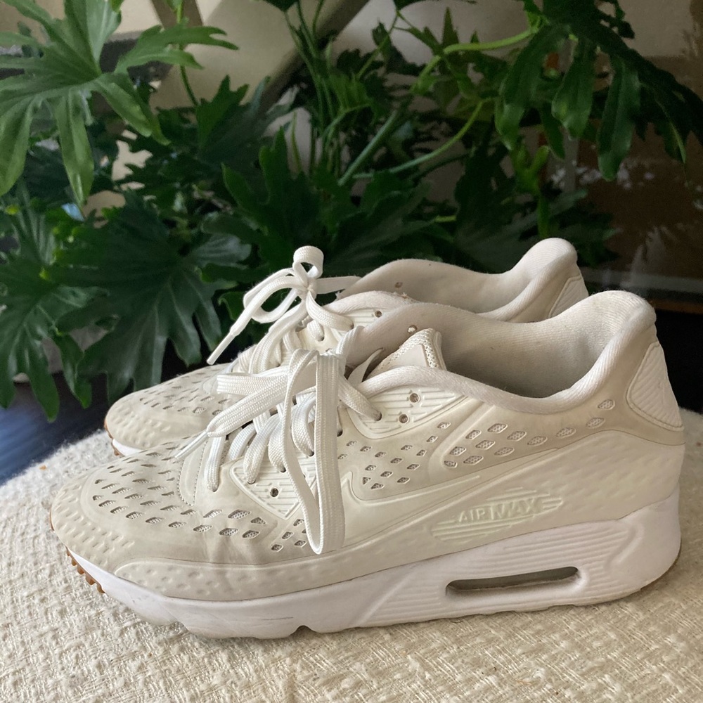 NIKE Air Max 90